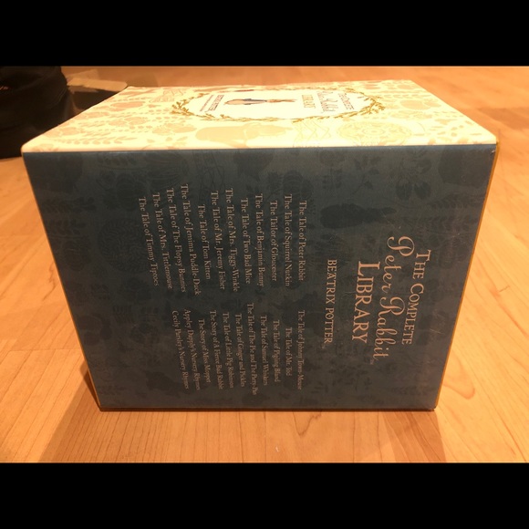 Peter rabbit book set - Picture 3 of 7